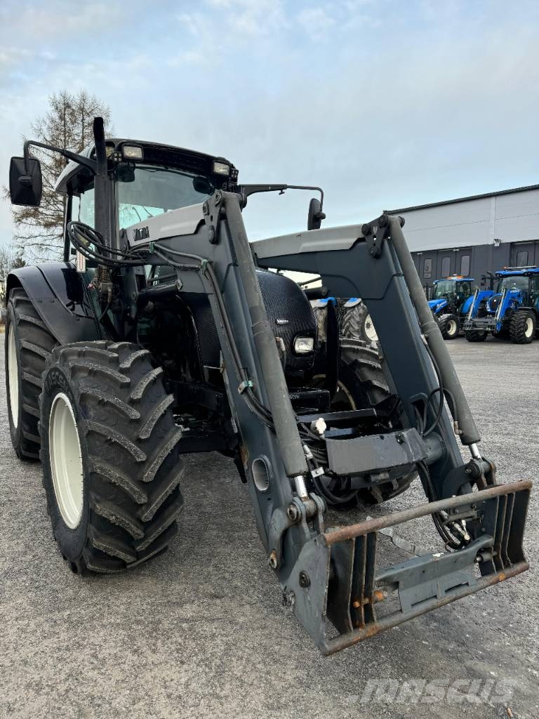Valtra C 130 Traktoren