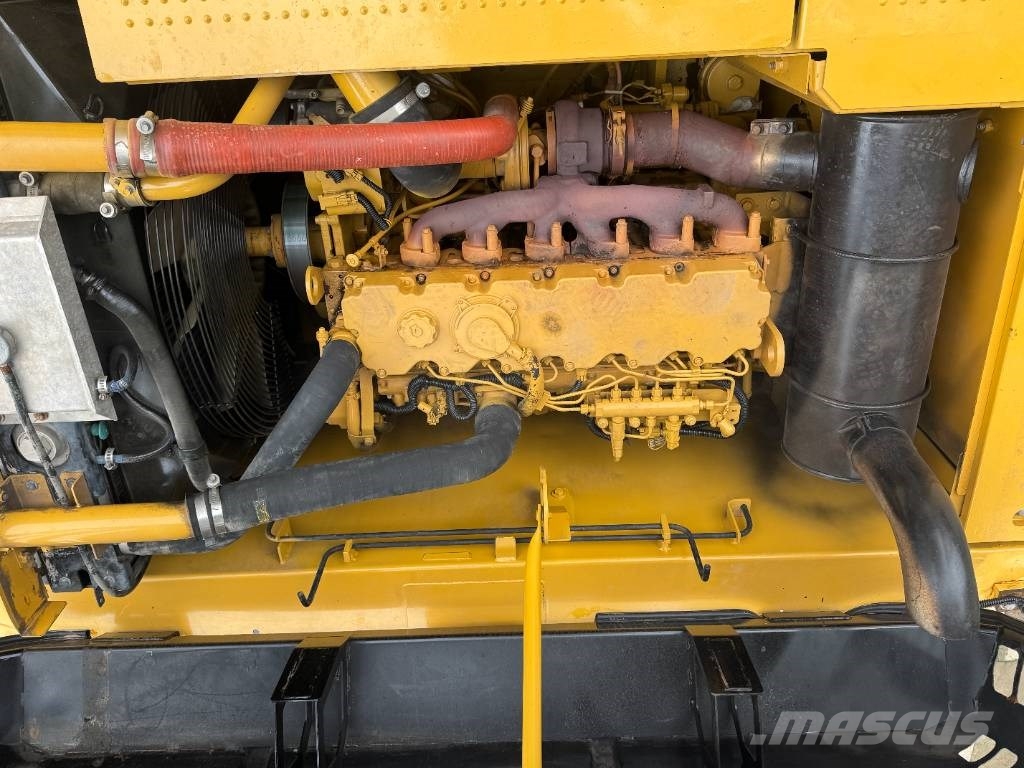 CAT CAT320D Kāpurķēžu ekskavatori
