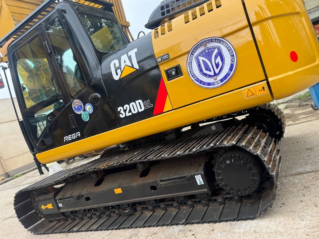 CAT CAT320D Kāpurķēžu ekskavatori