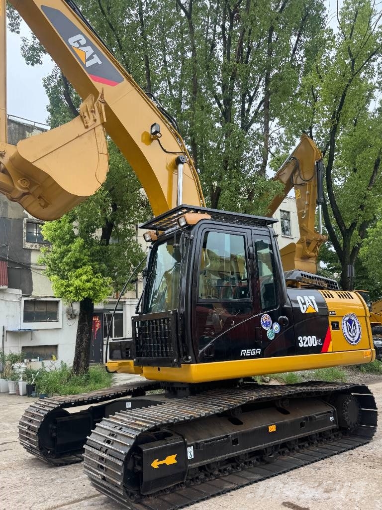 CAT CAT320D Kāpurķēžu ekskavatori