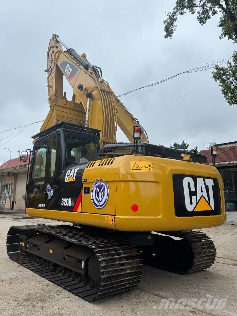 CAT CAT320D Kāpurķēžu ekskavatori