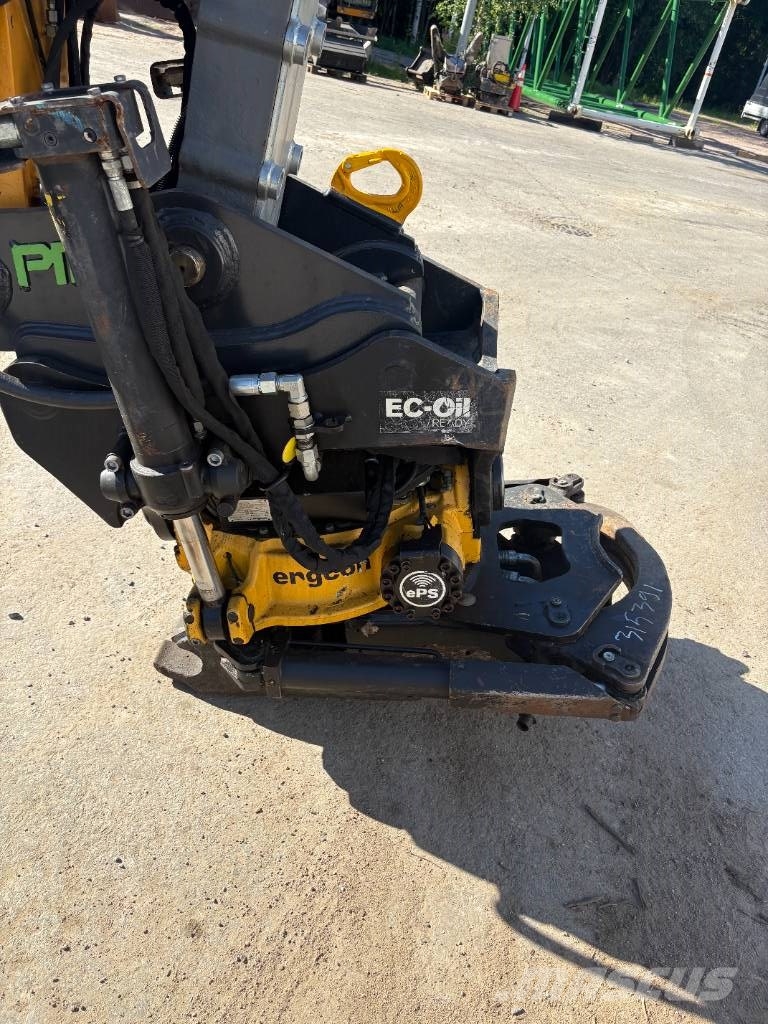 Liebherr R 926 Compact Litronic Rupsgraafmachines