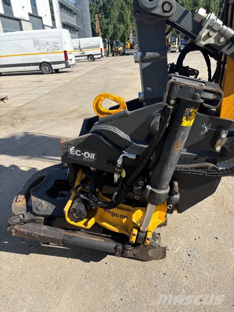 Liebherr R 926 Compact Litronic Rupsgraafmachines