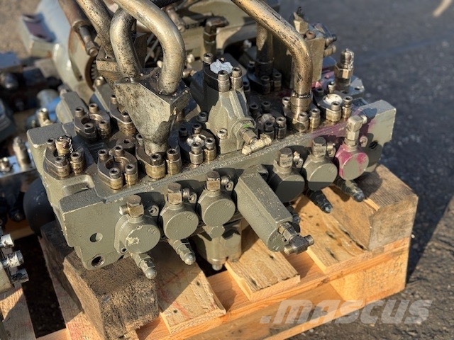 Liebherr A 944 B HD USED HYDRAULIC PARTS COMPLET Гідравліка