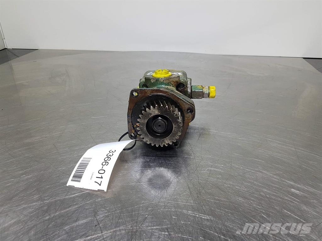 Vickers V210-8W - Gearpump/Zahnradpumpe/Tandwielpomp Hydraulics
