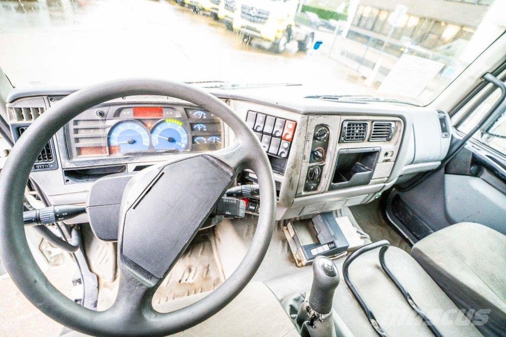 Renault 220 DCI // CITERNE ALU 10.000L + 4COMP 運油車