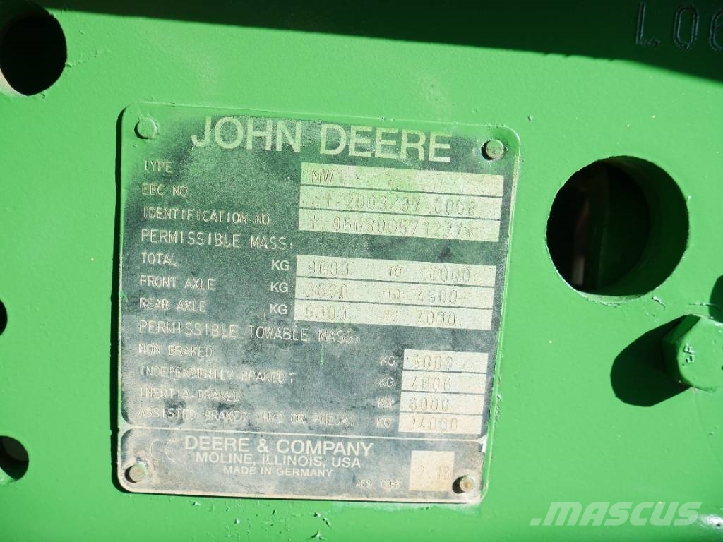 John Deere 6630 Premium Трактори