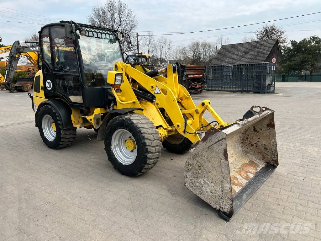Wacker Neuson WL 37 Kolesové nakladače