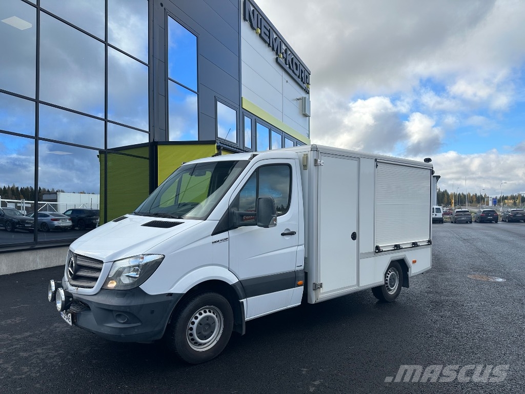 Mercedes-Benz Sprinter 316 Huoltoauto شاحنة مقفلة