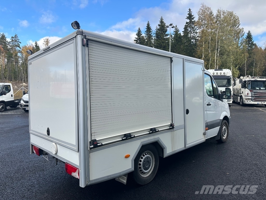 Mercedes-Benz Sprinter 316 Huoltoauto شاحنة مقفلة