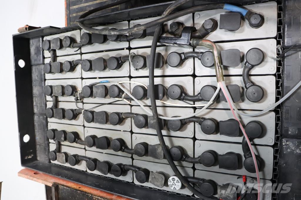 Nissan 1N1L15Q Elektromos targoncák