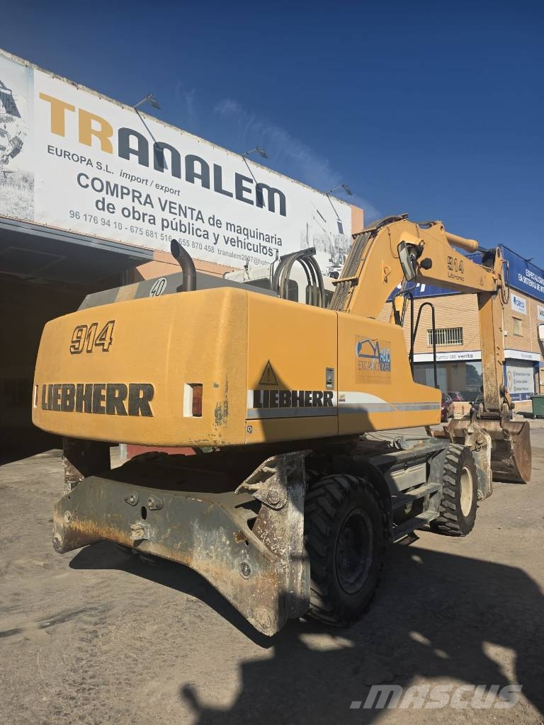 Liebherr 914 litronic حفارات بعجل