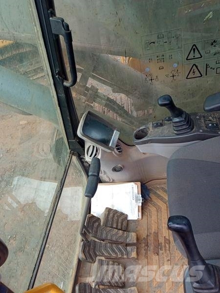 Volvo EC 480 D L Bageri guseničari