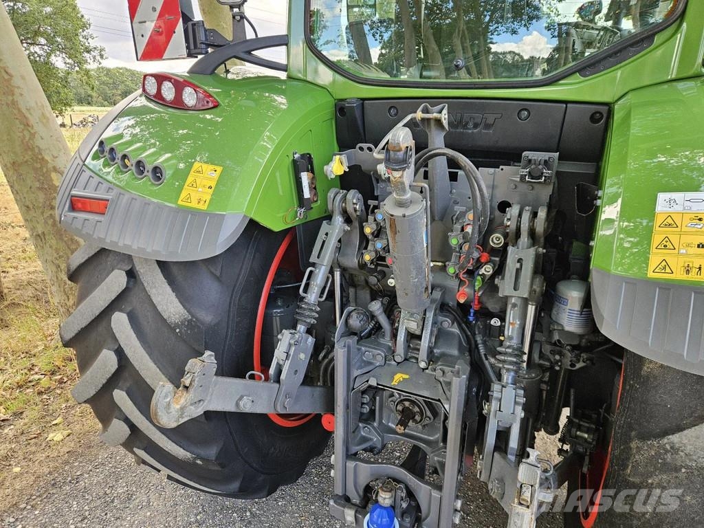 Fendt 724 Gen6 Profi Plus RTK 193L/min FULL OPTION 722 7 Traktoren