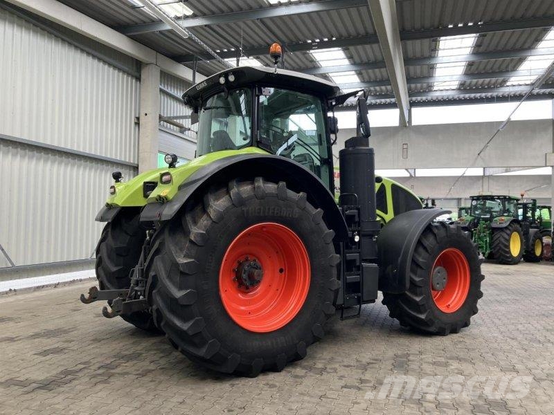 CLAAS Axion 930 트랙터