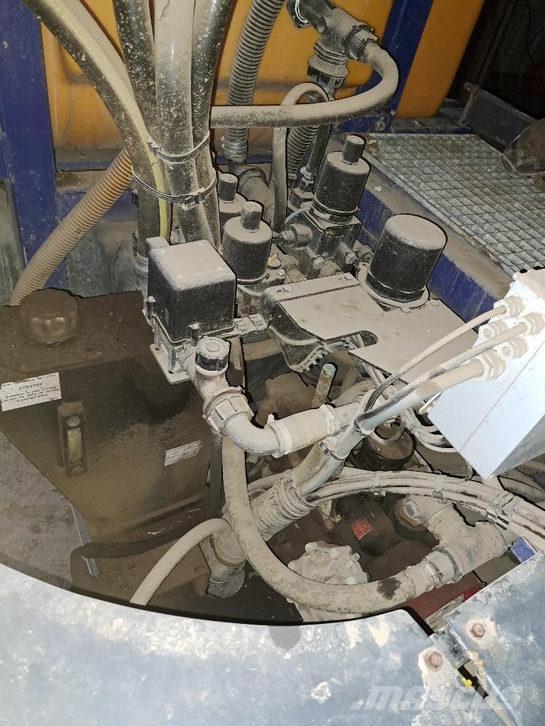 Caruelle Olympia 320 S 牽引型スプレイヤー