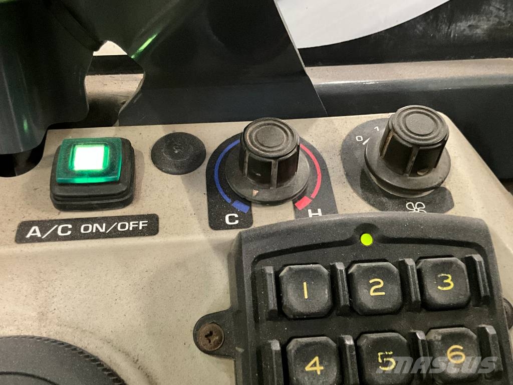 Kobelco SK 55 SRX-6 حفارات صغيرة أقل من 7 طن (حفارات صغيرة)