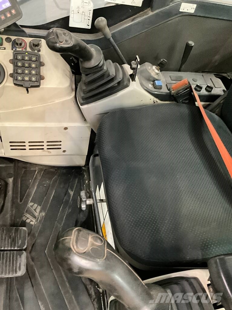 Kobelco SK 55 SRX-6 حفارات صغيرة أقل من 7 طن (حفارات صغيرة)