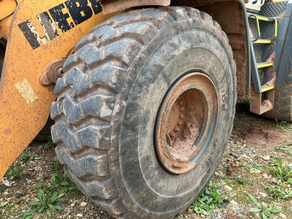 Liebherr L 566 Tekerlekli yükleyiciler