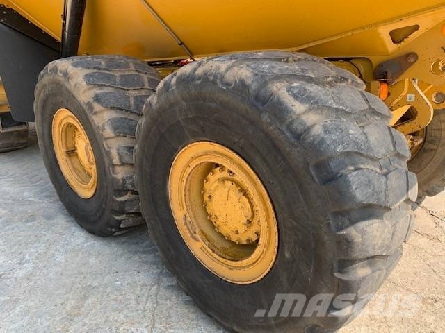 CAT 730 Dúmpers articulados
