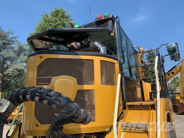 CAT 730 Dúmpers articulados