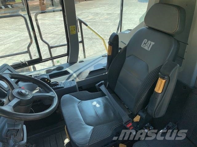 CAT 730 Dúmpers articulados