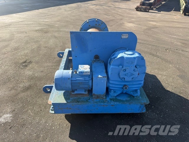 Bosch electric winch 3 t Комплектуючі і запасні частини для бурових установок