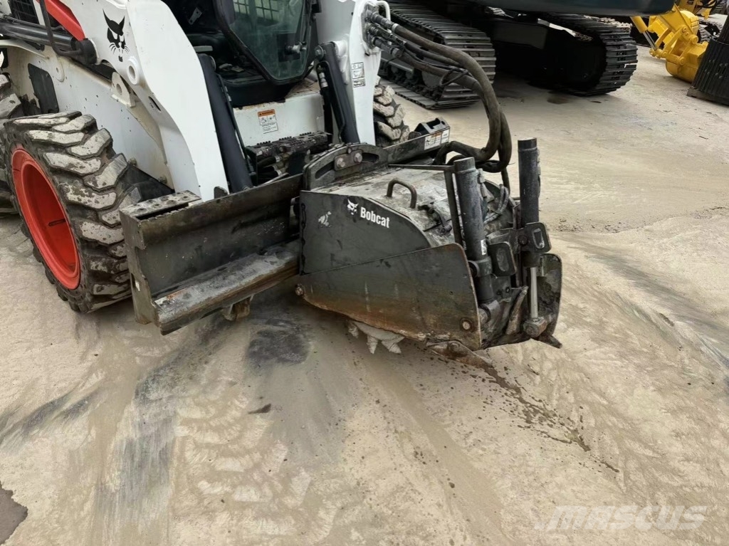 Bobcat S 630 스키드로더