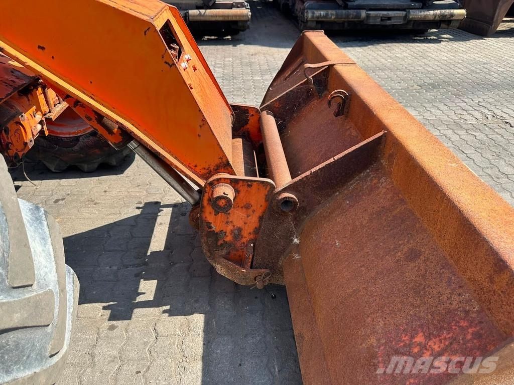 Manitou MT 425 CP مناولات متداخلة