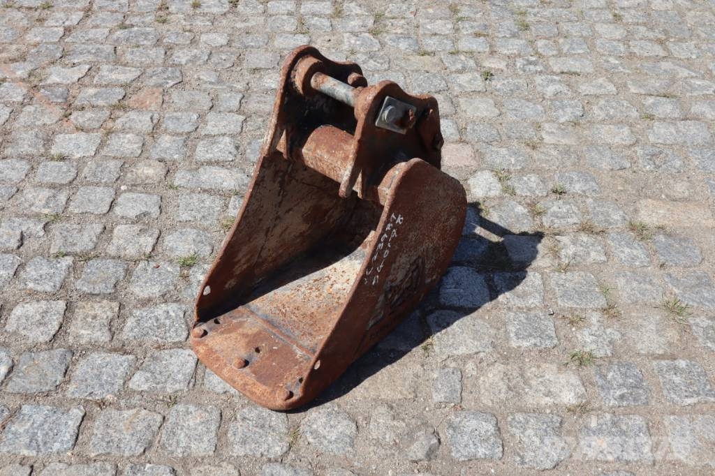 Balde escavação 300 mm Ø30 Rhinox Kašike / Korpe