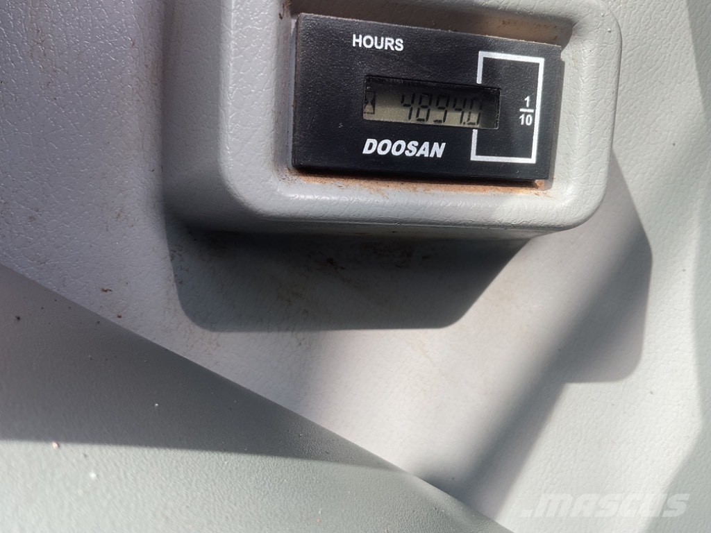 Doosan DX235LCR-5 Excavadoras sobre orugas