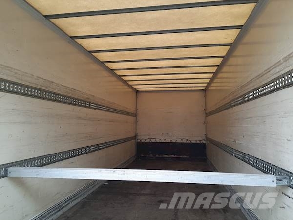 DAF LF45.250 شاحنات ذات هيكل صندوقي