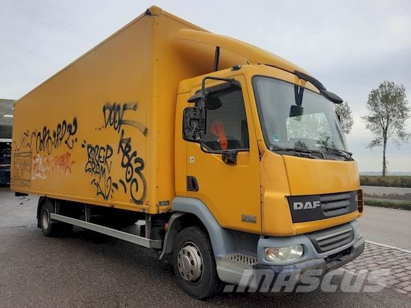 DAF LF45.250 شاحنات ذات هيكل صندوقي