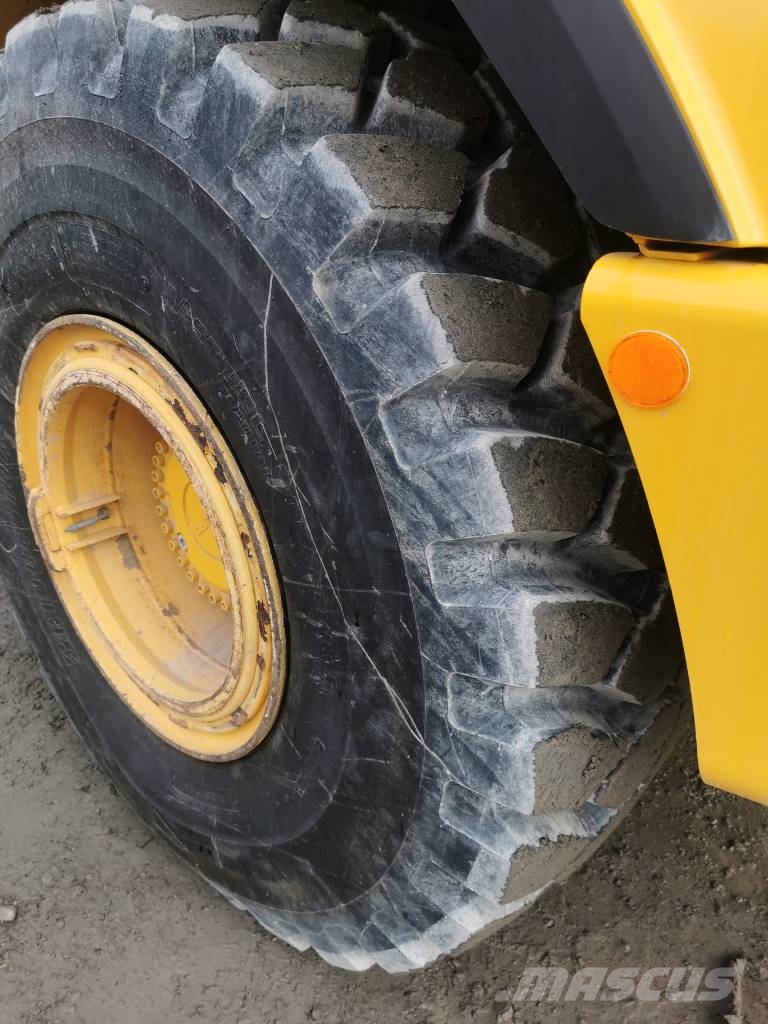 Volvo A 25 G Artikulētie pašizgāzēji