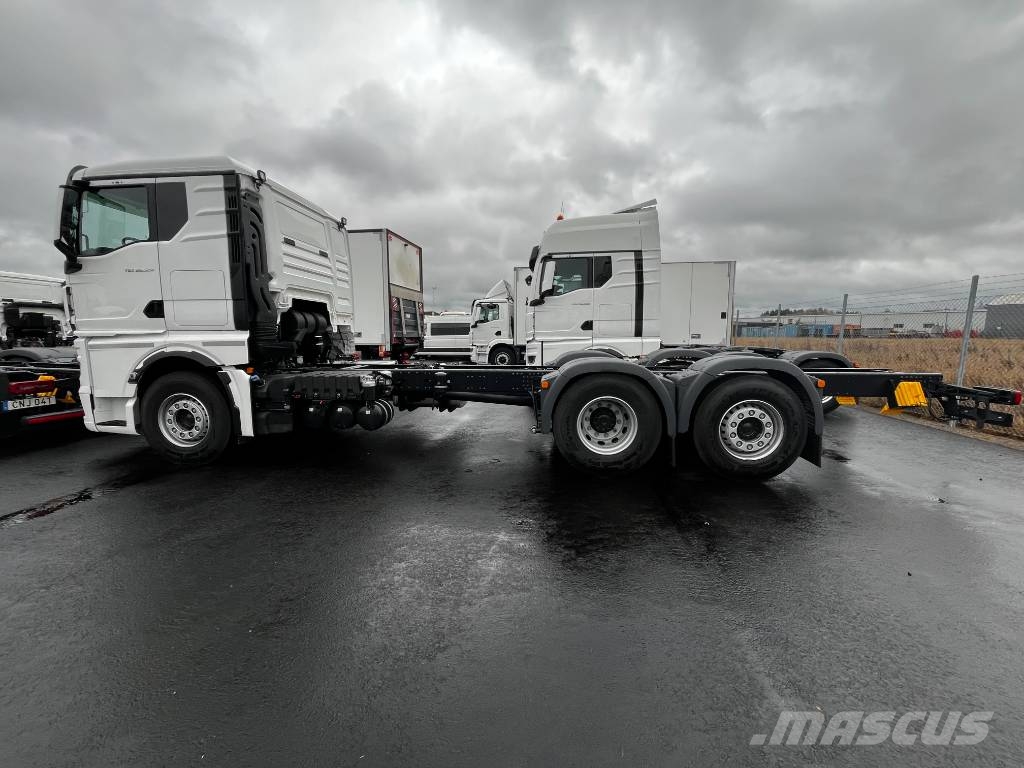 MAN TGX / TGS/TGM färdiga lagerbilar och chassier 平板车
