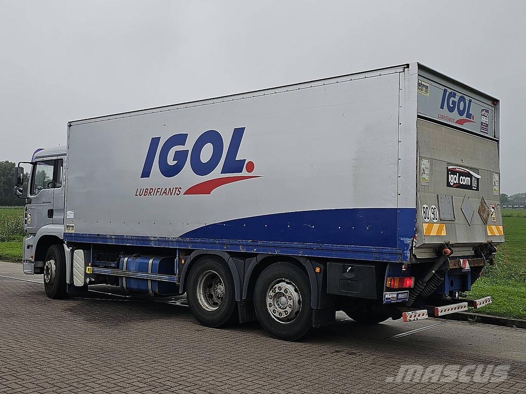 MAN 26.390 TGA 6X2 TAILLIFT Van Body Trucks