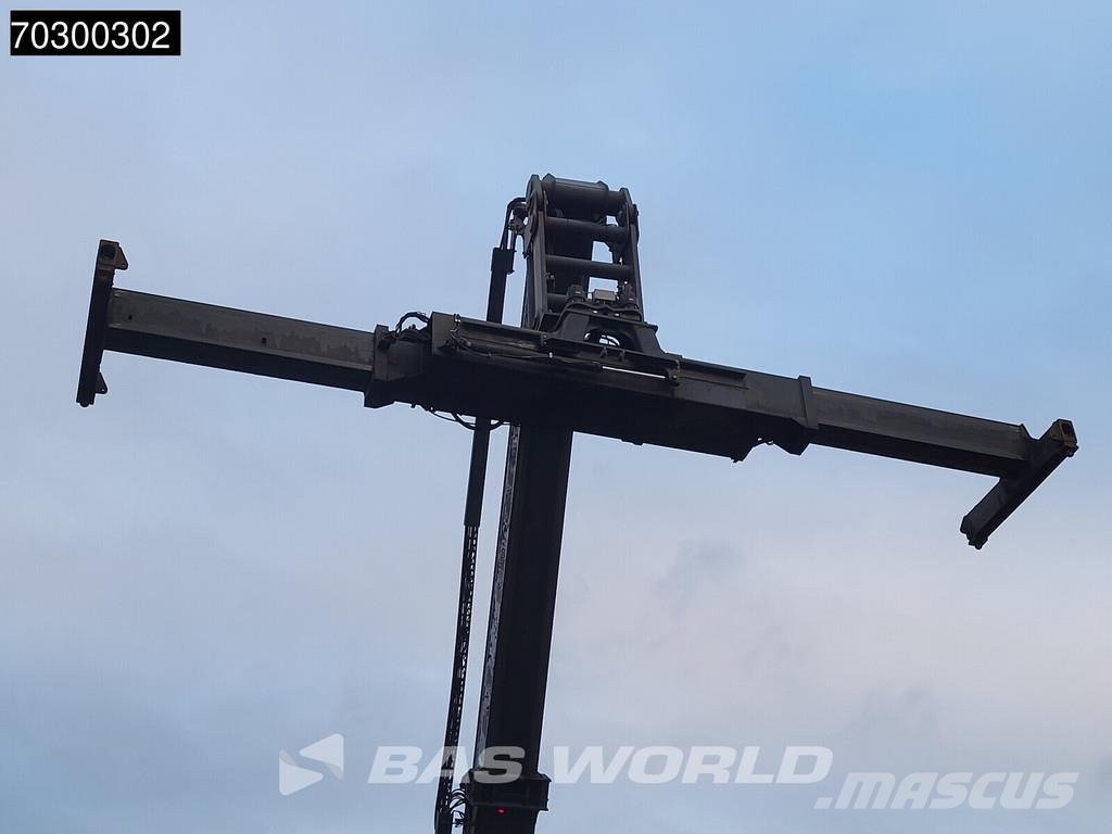 Linde C4545TL 20ft - 45ft container extendable Reachstackers