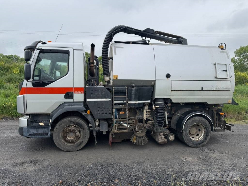 Volvo FL 250 Johnston VT652 Süpürme kamyonları