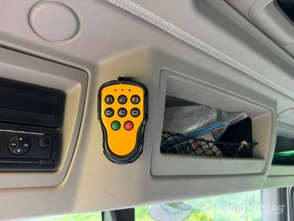 Volvo FL 250 Johnston VT652 Süpürme kamyonları