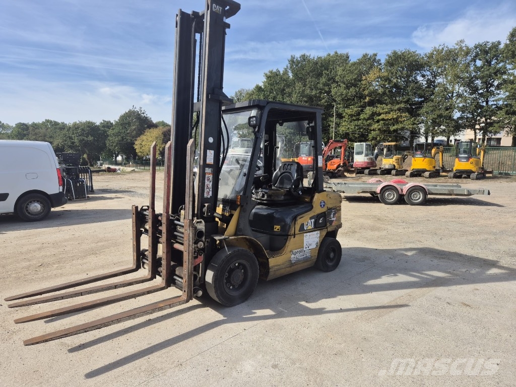 CAT DP 25 N Dieseltrukit