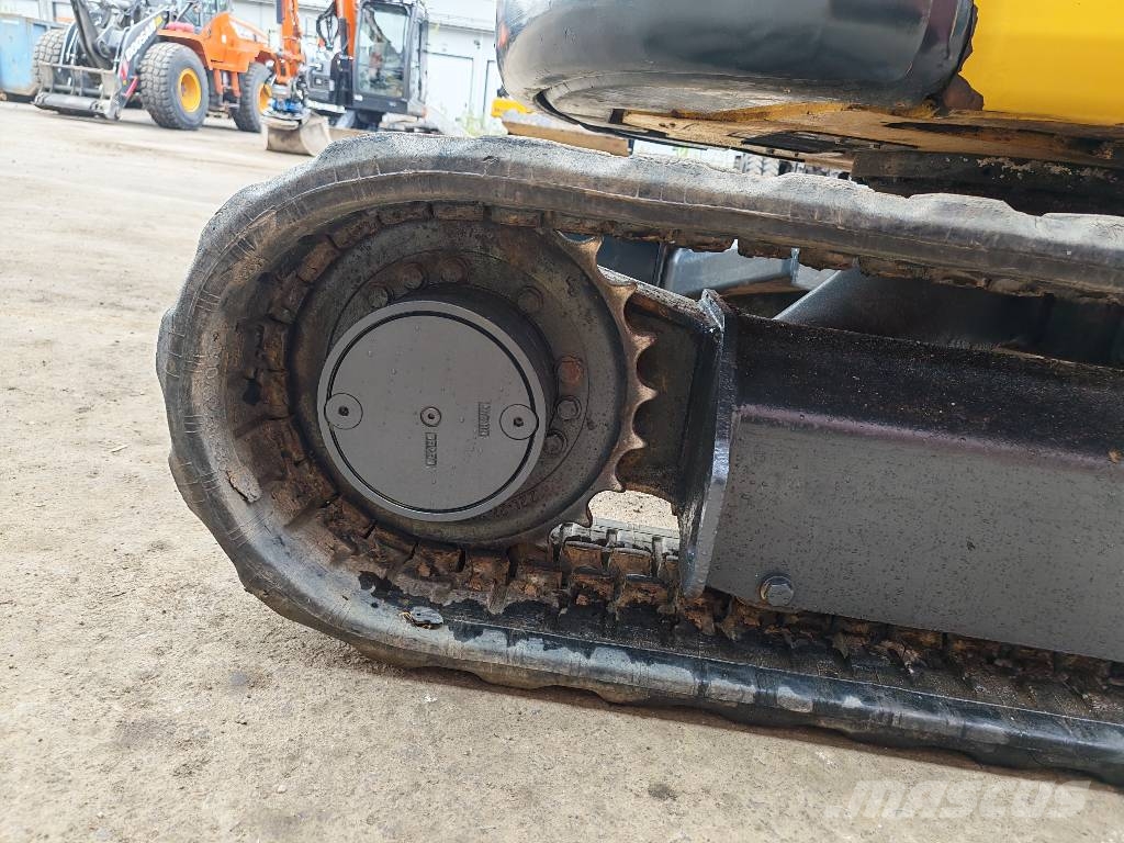 Komatsu PC 35 MR-2 MYYTY. Sold Miniexcavadoras