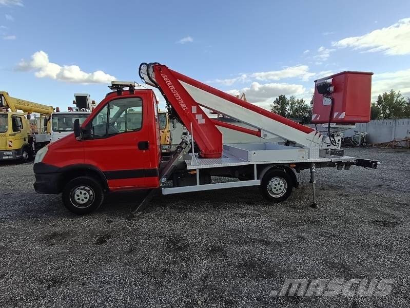 Iveco Daily Multitel MT202DS - 20,2m Lastbilmonterede lifte