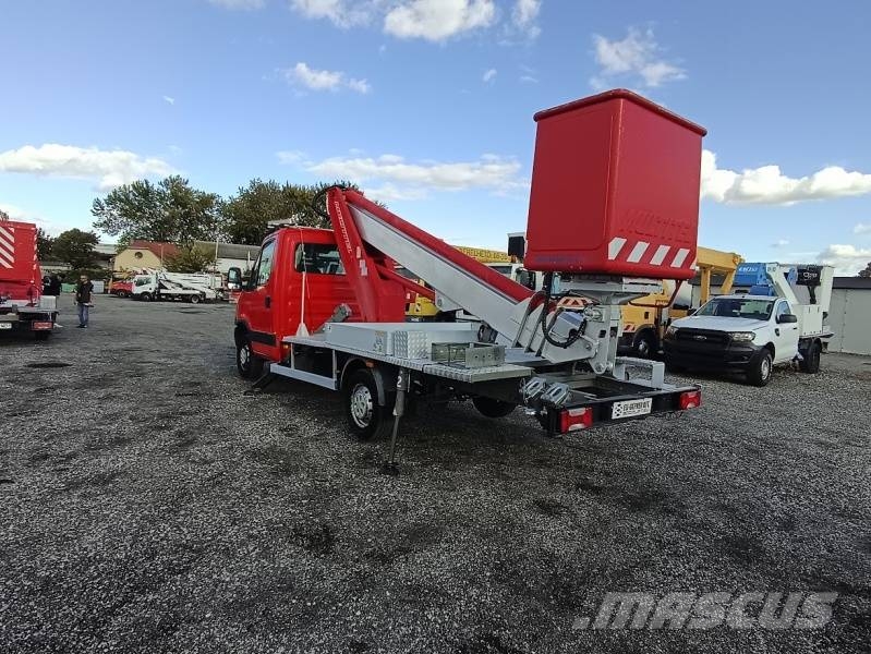 Iveco Daily Multitel MT202DS - 20,2m Lastbilmonterede lifte