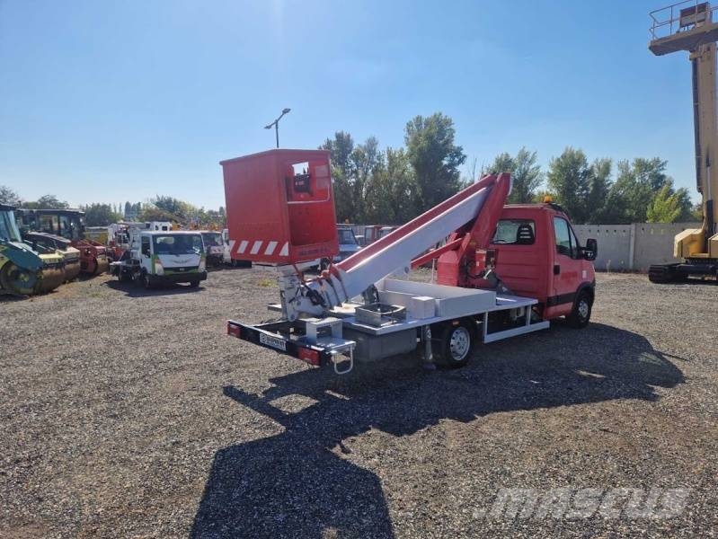 Iveco Daily Multitel MT202DS - 20,2m Auto korpe