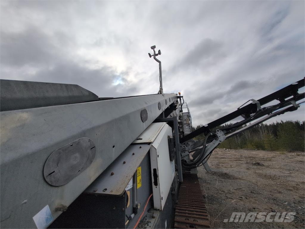 Metso Lokotrack ST4.8 3-taso seula Mienen-Geräte