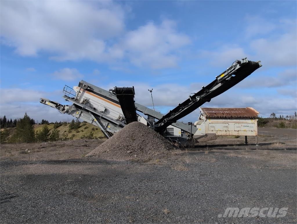 Metso Lokotrack ST4.8 3-taso seula Mienen-Geräte