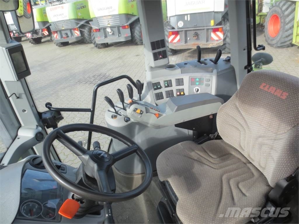CLAAS AXION 810 CIS 트랙터