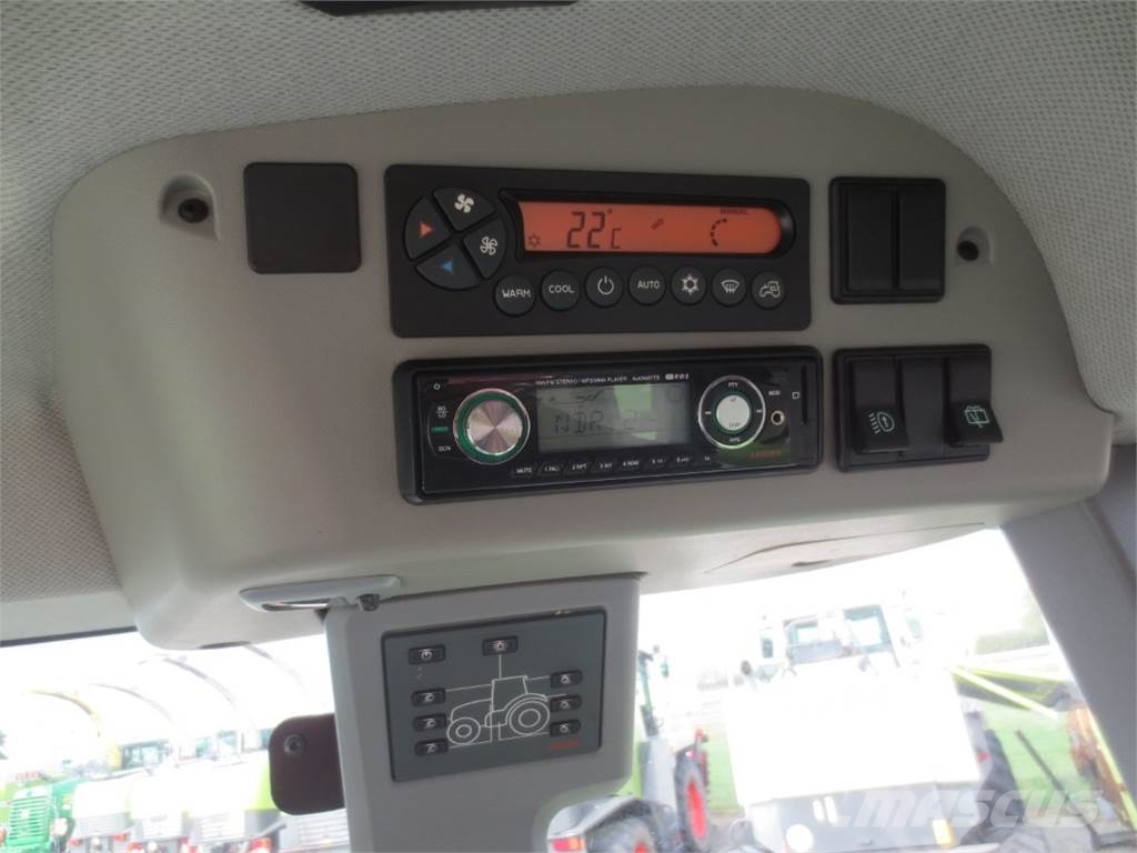 CLAAS AXION 810 CIS 트랙터