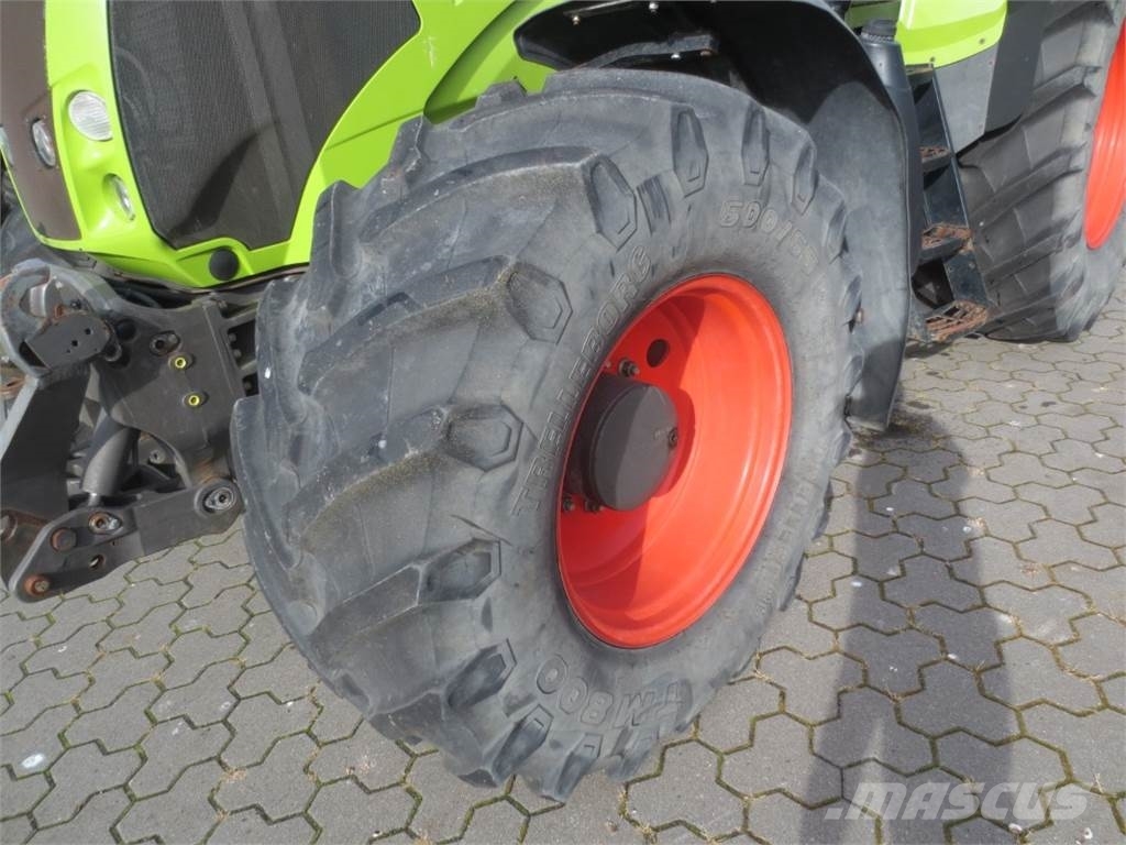 CLAAS AXION 810 CIS 트랙터