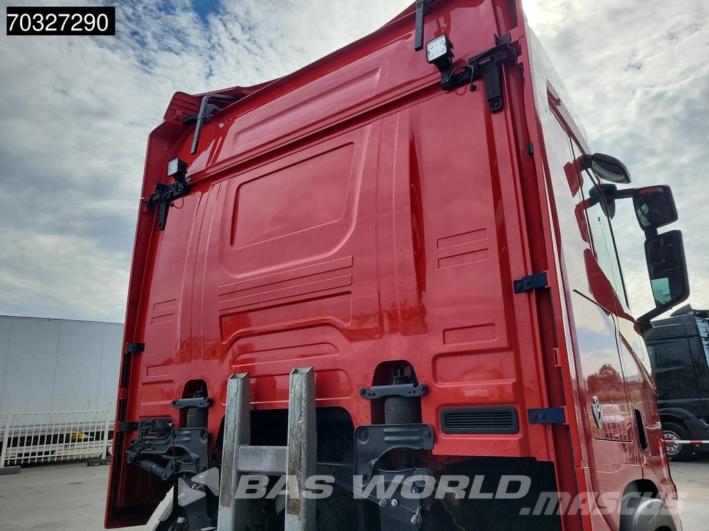 Scania R520 R 6X2 V8 Retarder Full Air 9t Front Axle Lift Vaihtolava-autot